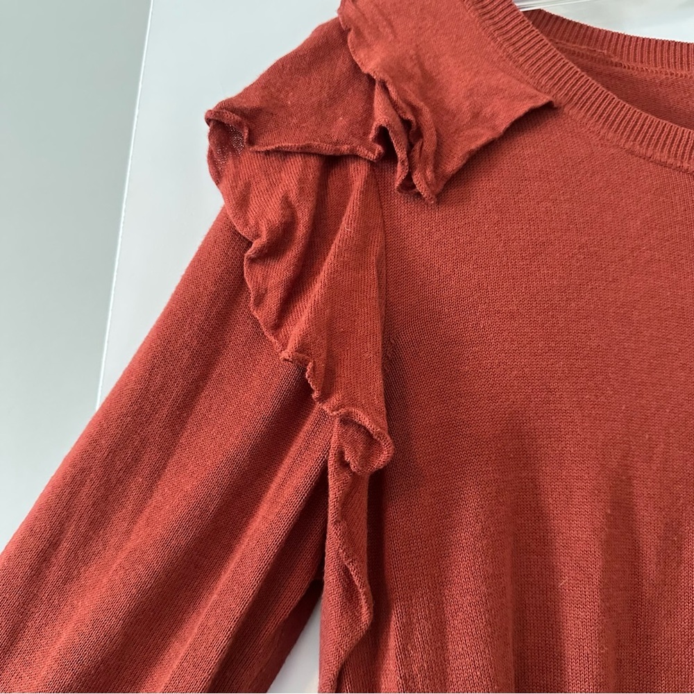 Vera by Vera Wang Rust Ruffle Shoulder Sweater Size Large - Picture 3 of 6